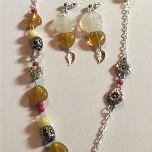 Handcrafted Artisan Yellow Glass Hearts Flowers Necklace and Earrings
